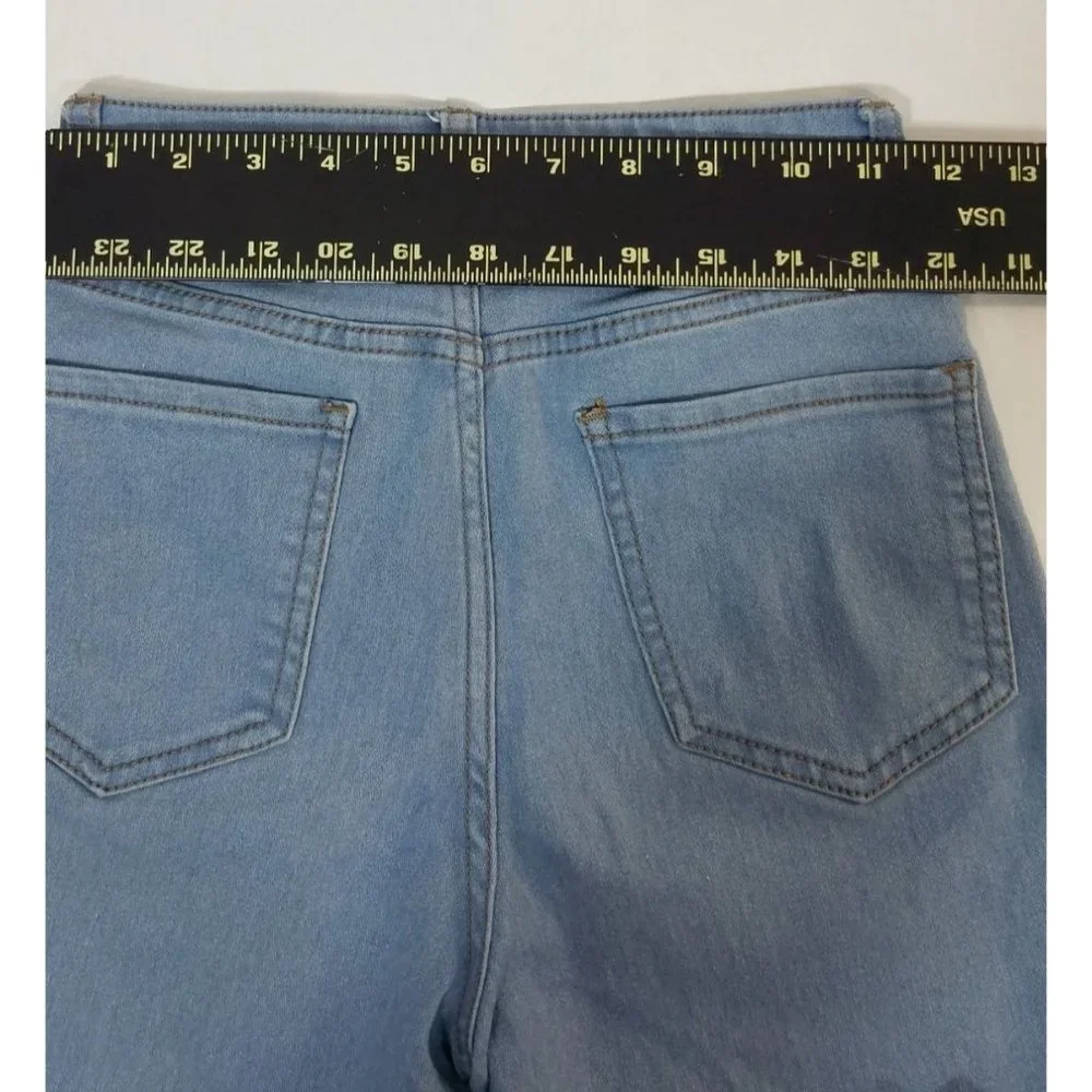 No Bounderies Womens Jeans size 1 High Rise Skinny size 1 light blue mom jeans